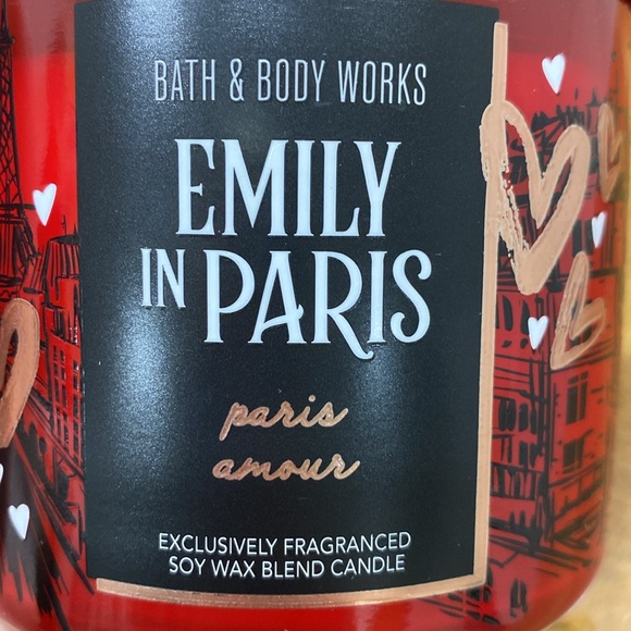 NWT.  Bath & Body Works, 3-wick candle. - Picture 6 of 10